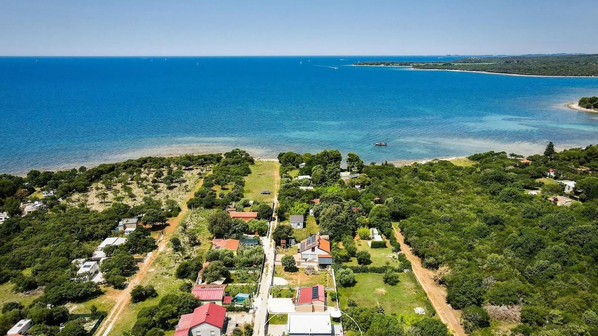 Holiday home Eco Beach House Peroj - 100 M From The Beach